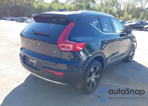 2021 Volvo Xc40 T4 Inscription z USA, uszkodzony, nr VIN YV4AC2HL6M2571733